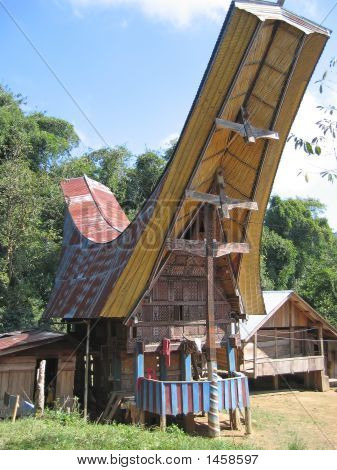A hagyományos Toraja House, Rantepao, Celebesz-sziget, Indonézia