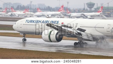 Airplane Landing To Airport
