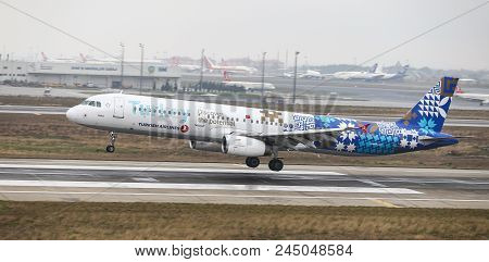 Airplane Landing To Airport