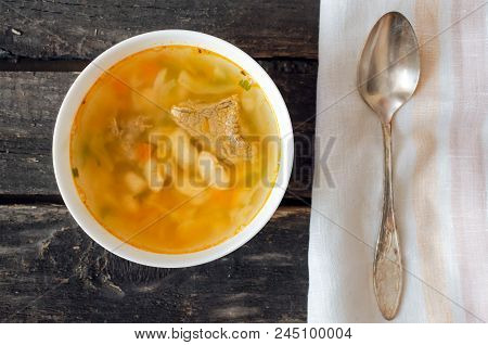Simple Soup With Beef, Kindey Bean And Onion.