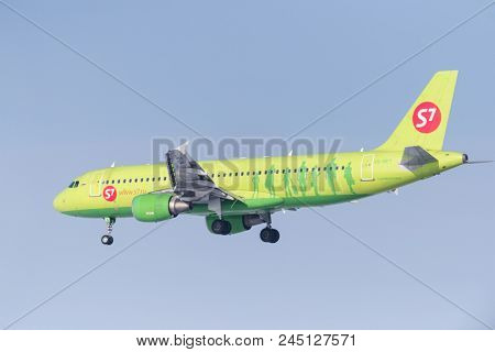 Airbus A320-214 Vq-bet S7 Airlines