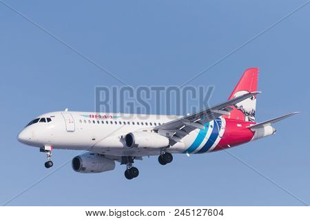 Sukhoi Superjet 100-95Lr Ra-89069 Yamal Airlines