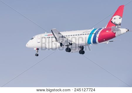 Sukhoi Superjet 100-95Lr Ra-89069 Yamal Airlines
