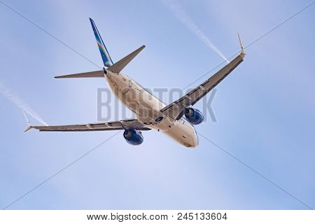 Boeing 737-86N Vq-biz Yakutia Airlines