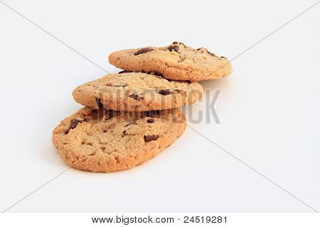 흰색 바탕에 맛 있는 초콜릿 칩 쿠키