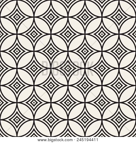 Vector Seamless Pattern. Modern Stylish Abstract Texture. Repeating Geometric Tiles..