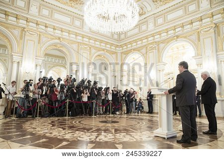 Petro Poroshenko And Frank-walter Steinmeier