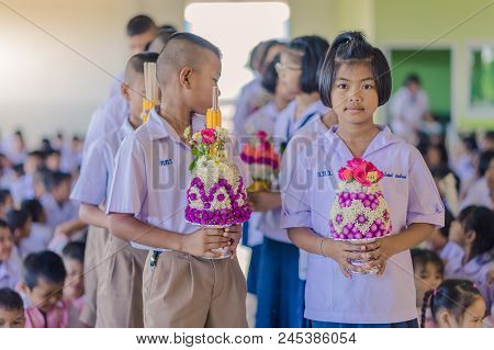 Kanchanaburi Thailand - June 14 : Unidentified Students Decorate Pedestal Tray And Flower For Give T