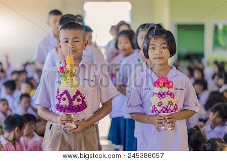 Kanchanaburi Thailand - June 14 : Unidentified Students Decorate Pedestal Tray And Flower For Give T
