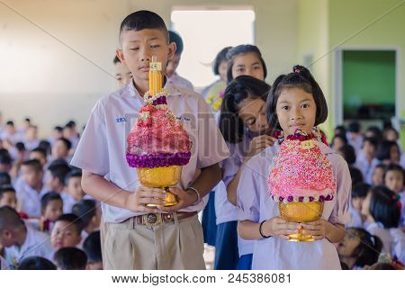 Kanchanaburi Thailand - June 14 : Unidentified Students Decorate Pedestal Tray And Flower For Give T