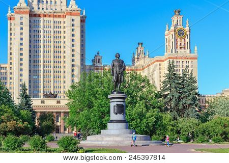 Moscow, Russia - June 02, 2018: Monument To Lomonosov Against Moscow State University (msu) In Sunny