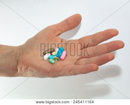 Vitamins And Medications Should Be Taken Per Doctor Or Specialist Reccomendations