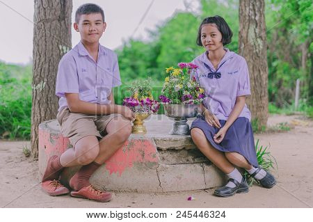 Kanchanaburi Thailand - June 14 : Unidentified Students Decorate Pedestal Tray And Flower For Give T