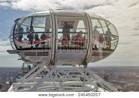 London, Uk - April 2018: The Ovoidal Passenger Capsule Of The London Eye, A Popular Giant Ferris Whe