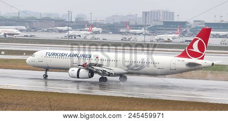 Airplane Landing To Airport