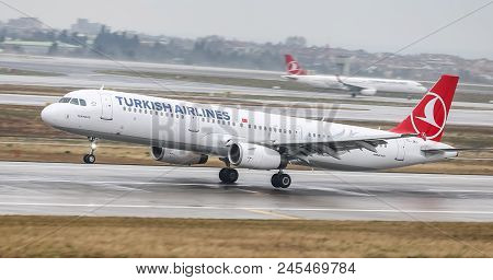 Airplane Landing To Airport