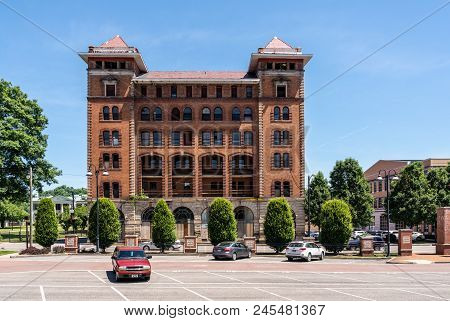 Clarksburg, Wv - 15 June 2018: Waldo Hotel Historic Building In Clarksburg, West Virginia