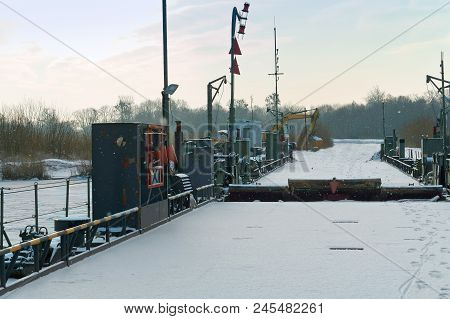 Pontoon Crossing The River, Temporary Pontoon Bridge