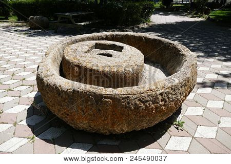 Seten Stone, Large Carved Stone Mill To Grind Flour And Bulgur,
Carved Stone Mill,