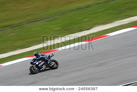 SEPANG, MALAYSIA - 22. oktober: MotoGP rytter Ben Spies USA spurter under den kvalificerende sessi