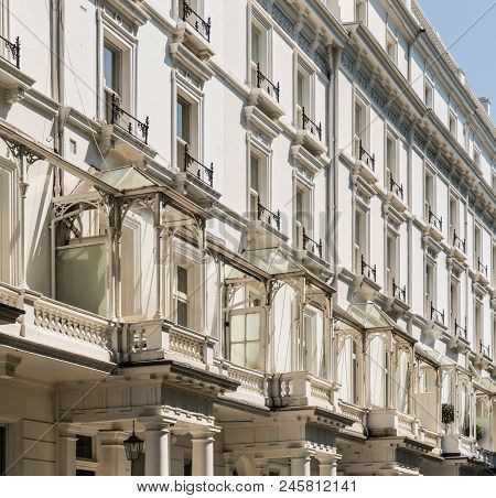 London. May 2018. A View Of The Affluent And Expensive Homes In Belgravia In London