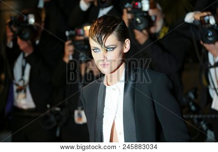  Kristen Stewart attends the screening of 'Knife + Heart (Un Couteau Dans Le Coeurr)' during the 71st annual Cannes Film Festival at Palais des Festivals on May 17, 2018 in Cannes, France.