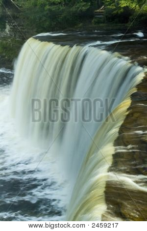Tahquamenon Falls