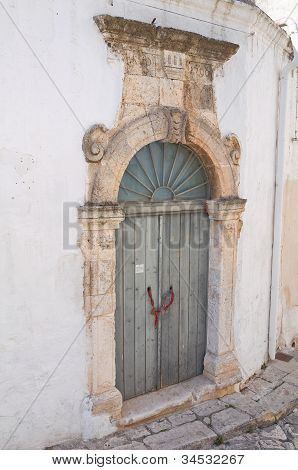 Calamo Sarayı. Ostuni. Puglia. İtalya.