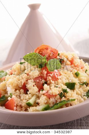 tagine, insalata di cous cous con verdure
