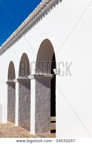 Ibiza Sant Mateu d Albarca San Mateo beyaz kilise Balear Adaları