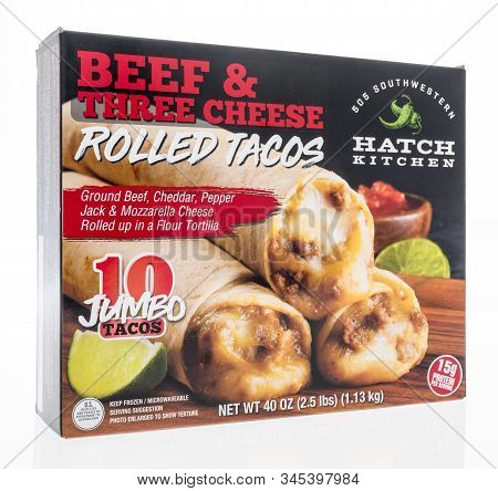 Winneconne, Wi - 5 January 2019 : A Package Of 505 Southwestern Hatch Kitchen Beef And Three Cheese 