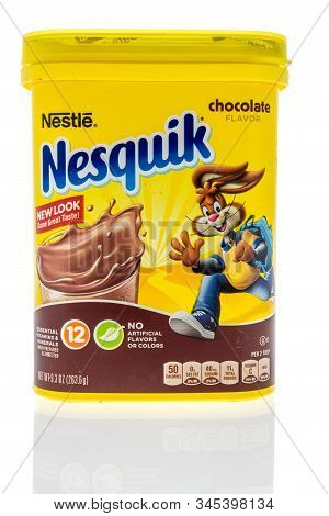 Winneconne, Wi - 14 January 2019 : A Package Of Nestle Nesquik Chocolate Flavor Drink Mix On An Isol