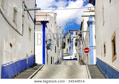 Tradycyjnej Street regionu Alentejo, Arraiolos wieś.