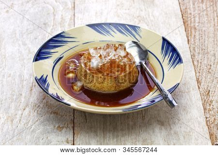 vietnamese flan, banh flan, vietnamese custard pudding 
