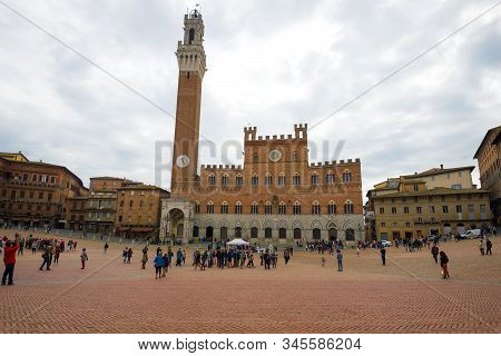 Siena, Italy - September 24, 2017: View Of The Medieval Building Of The City Hall Of The Palazzo Pub