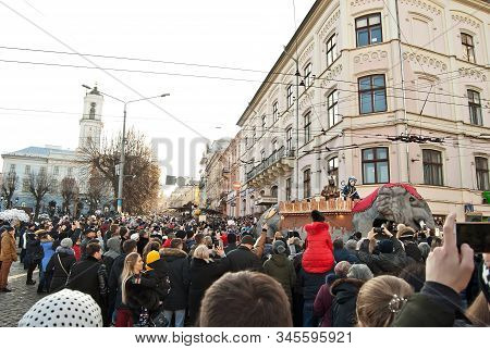 Ukraine, Chernivtsi, January 2020. Lightning Festival: 