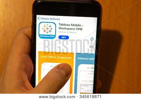 Los Angeles, California, Usa - 17 January 2020: Mobile Phone In Hand With Tableau Mobile Workspace A