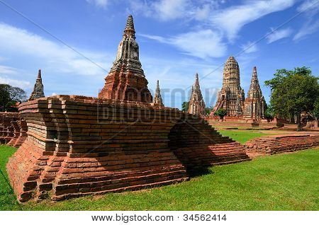 Ват chaiwattanaram
