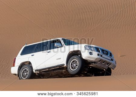 Zahedan, Baluchestan/iran-11/24/2018 Nissan Patrol Super Safari In Lut Desert