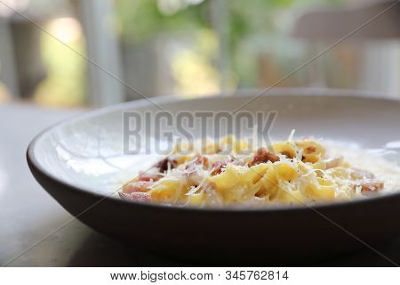 Fettuccine Carbonara , Fettuccine Pasta Spaghetti With Bacon Ham And Mushroon In White Sauce Italian