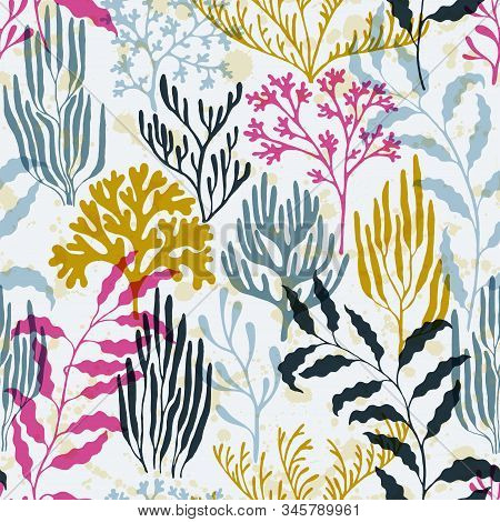 Coral Reef Seamless Pattern. Kelp Laminaria Seaweed Algae Background. Sea Reef Nature Pattern. Abstr