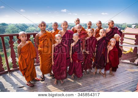 INNWA,MYANMAR - MARC 7, 2017:  Buddhist  at The Royal palace in Mandalay on March 7, 2017, Myanmar. (Burma)
