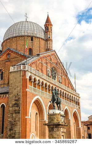 Padova, Italy - Circa September 2018. Beautiful Architecture Of Catholic Church (basilica Di Santant