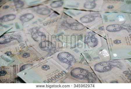Vietnamese Paper Money 500,000 Vnd