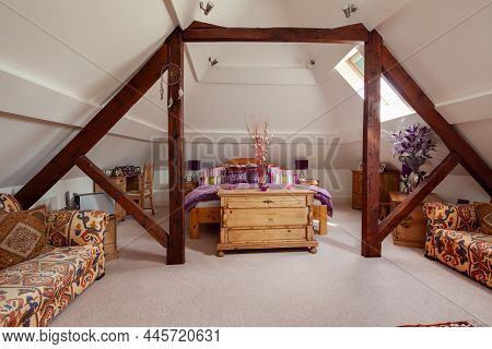 Abbotsley, Cambridgeshire - 24 July 2018: Luxury Modern Bedroom Within Home Converted From Old Barn 