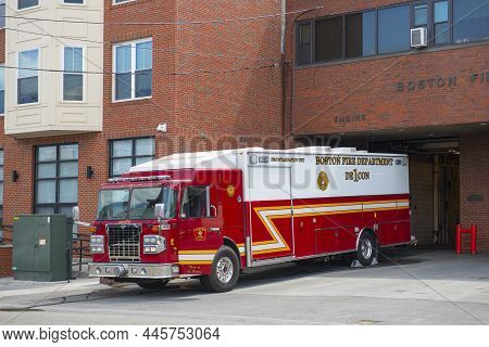 Boston, Usa - May 27, 2021: Boston Fire Department Decontamination Unit Fire Truck At 239 Sumner Str