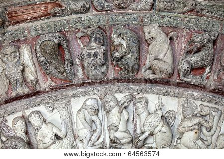 Collegiale St-Ours beside castle of Loches. Loire Valley France