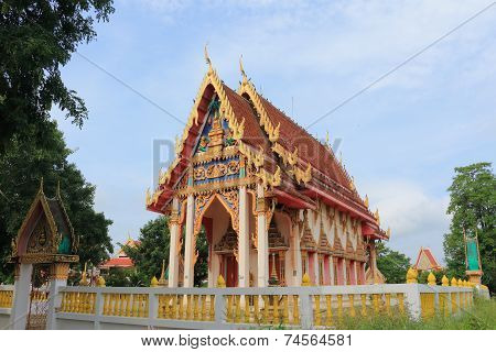 Temple at Wat Phon Thong