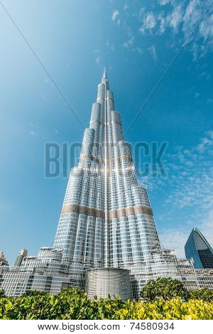 Burj Khalifa Vanishing In Blue Sky In Dubai, Uae.