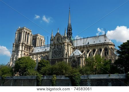 Notre Dame de Paris. Gothic cathedral on the eastern half of the Ãle de la CitÃ© in Paris, France.